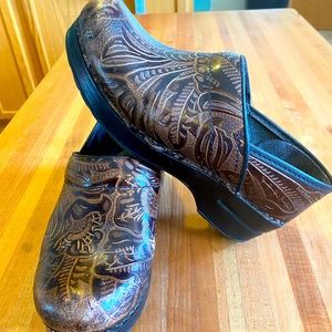 Dansko Professional Antique Tooled Clogs
